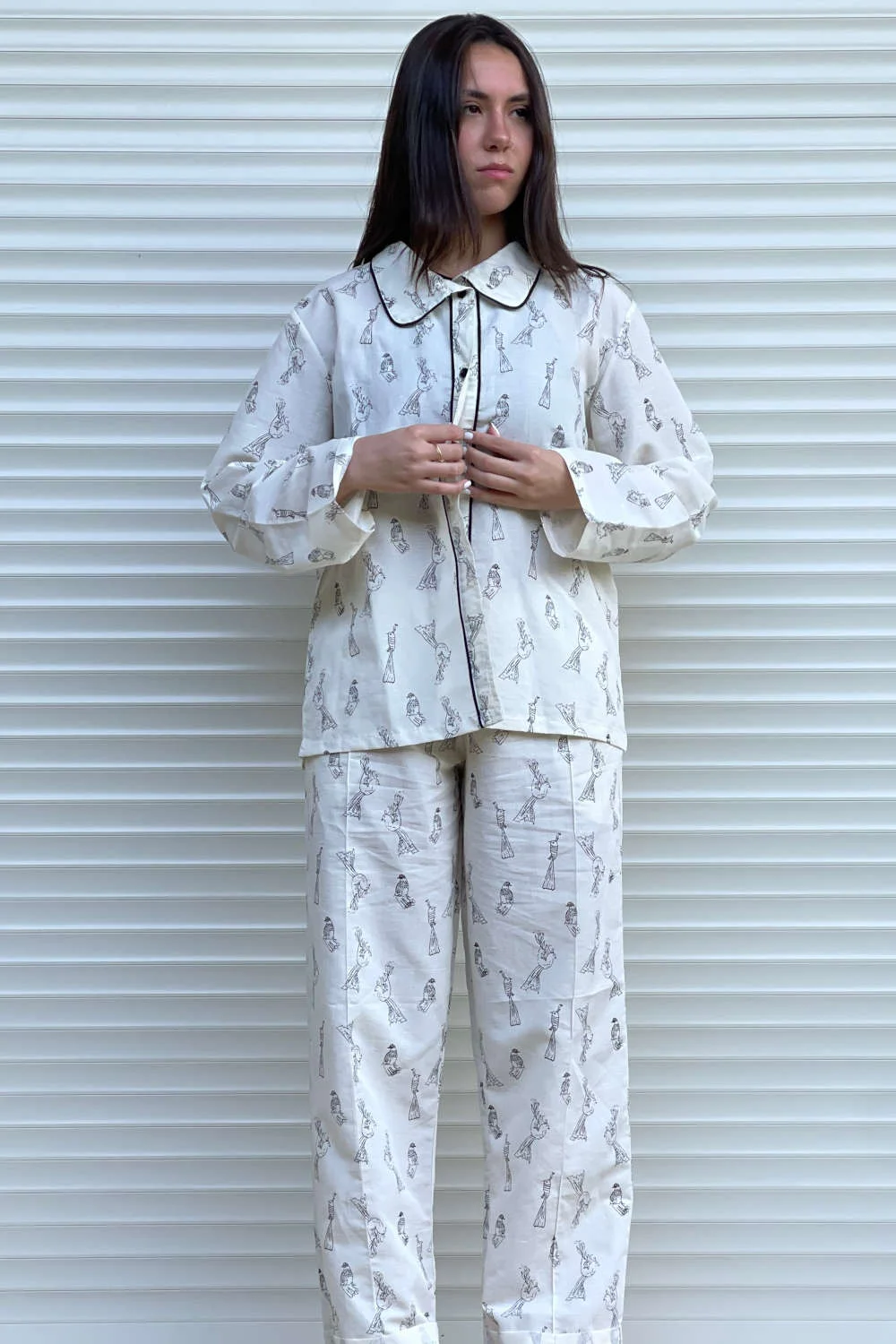 Autumn Linen Pyjama in off white with Printed Birds - Image 2